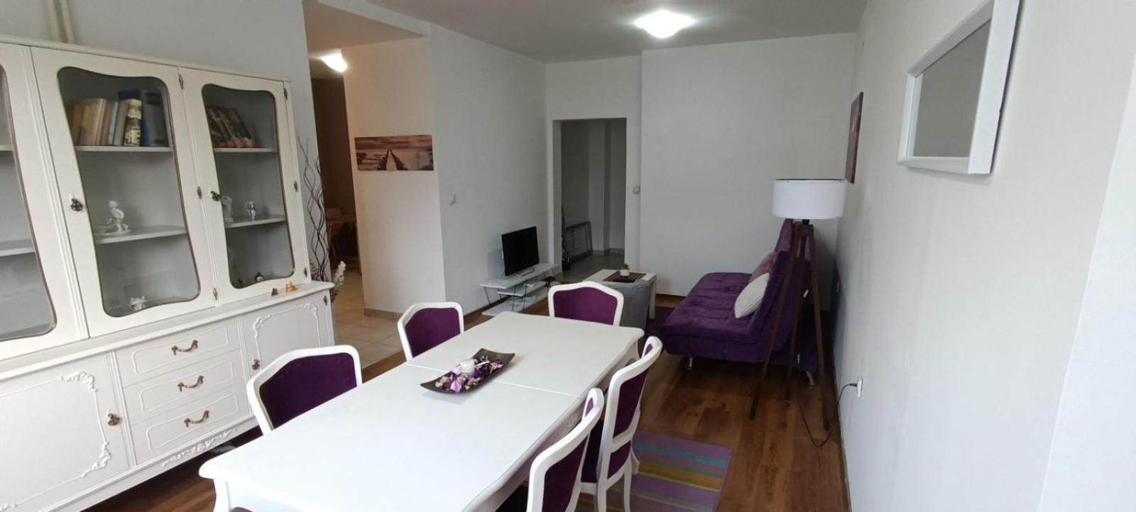 Lovely Square Apartment Purple Velvet Skopie Exterior foto