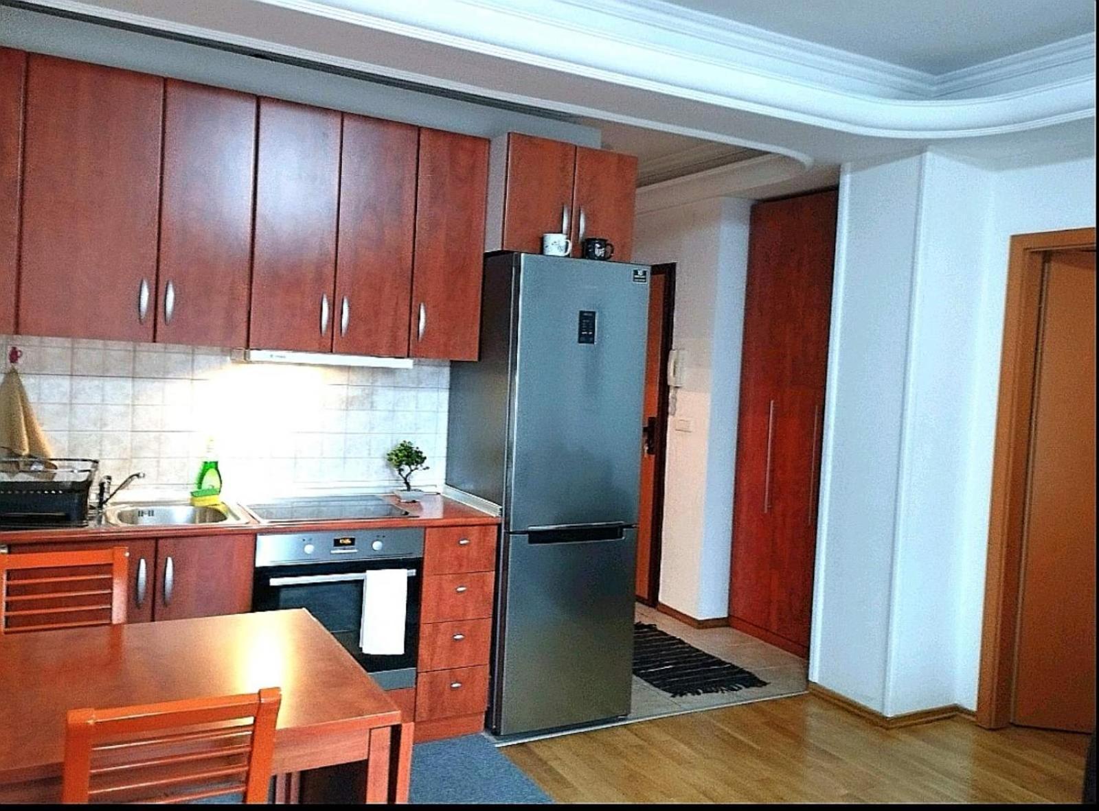 Lovely Square Apartment Purple Velvet Skopie Habitación foto