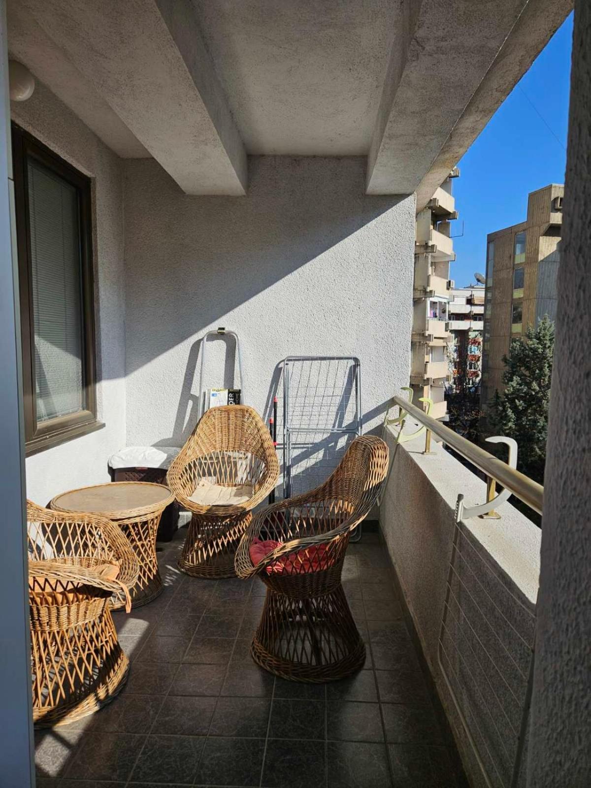 Lovely Square Apartment Purple Velvet Skopie Exterior foto